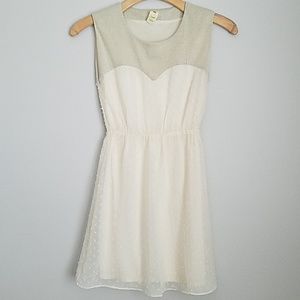 {Francesca's} Off-White Dress